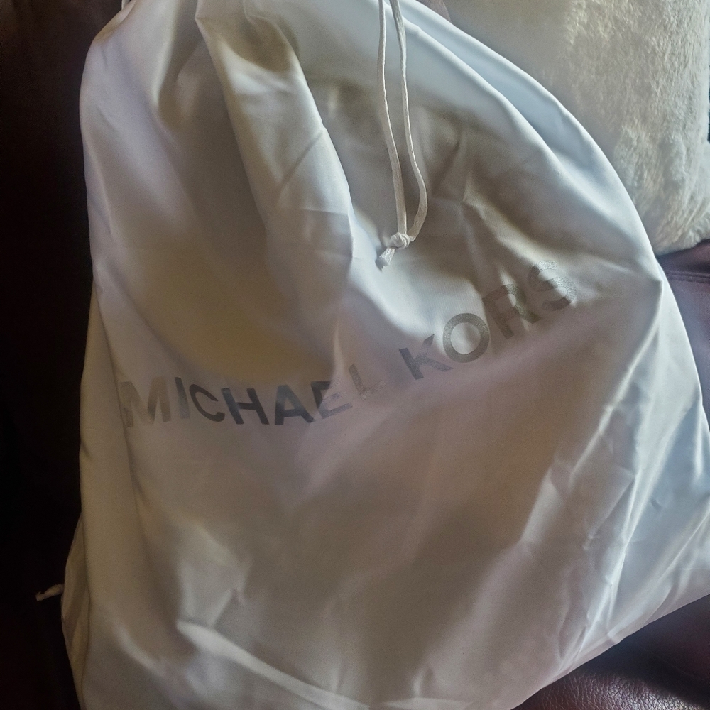 Michael Kors 👛